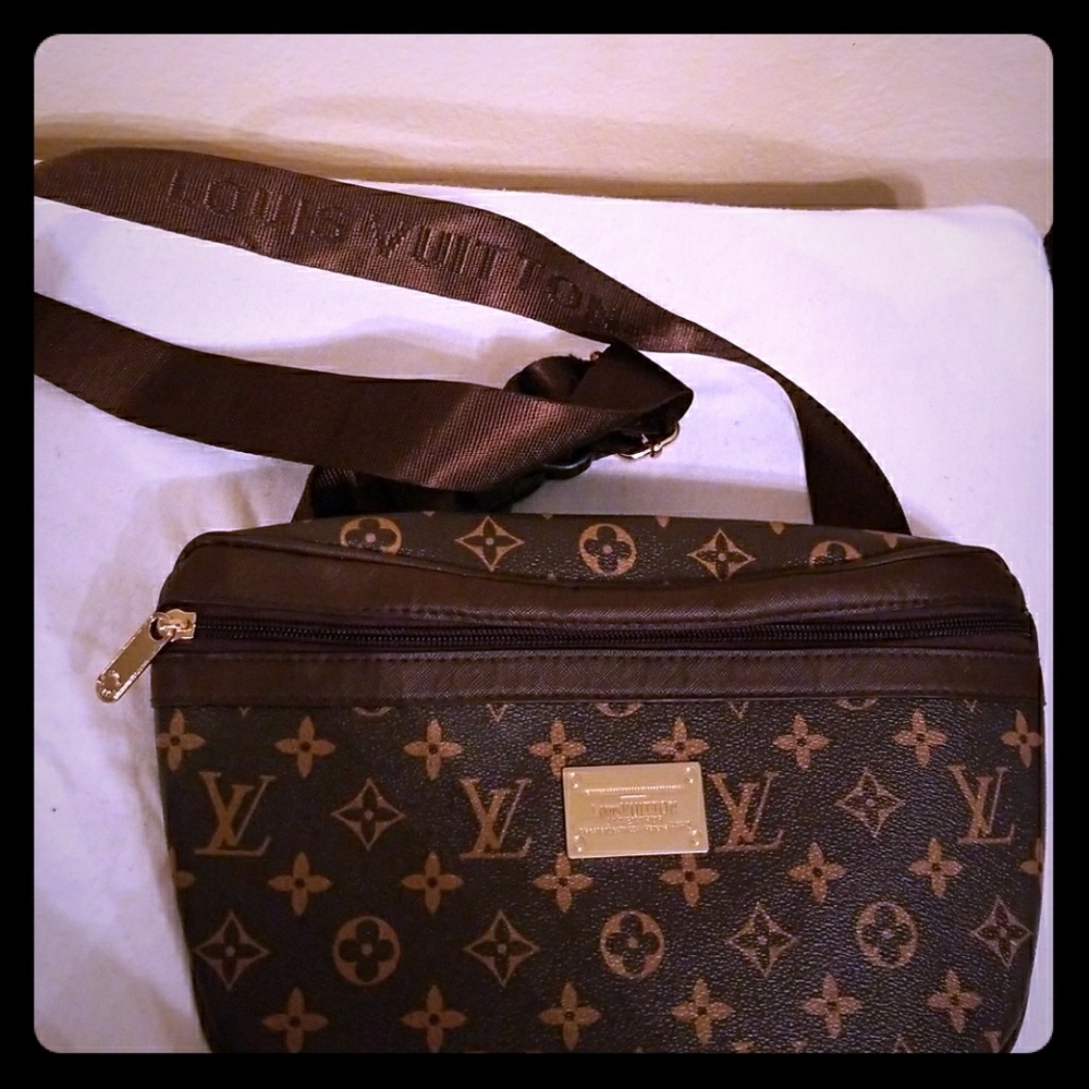 Crossbody, Side/ Waist bag.